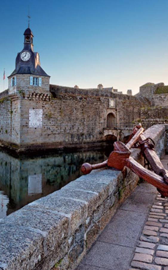 Les Trois Etoiles De Concarneau